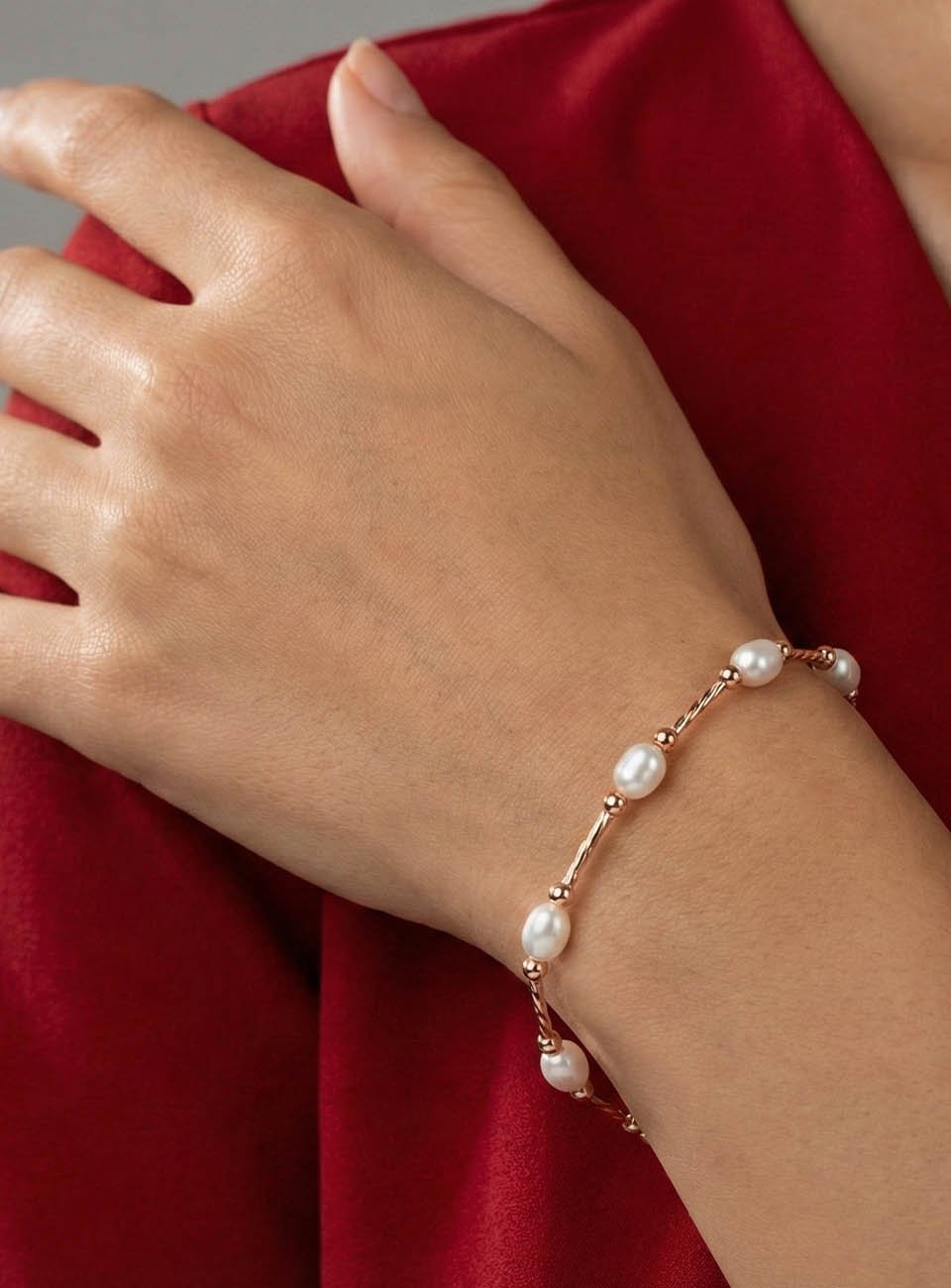 Elegant Rose Gold-Toned Pearl Link Bracelet
