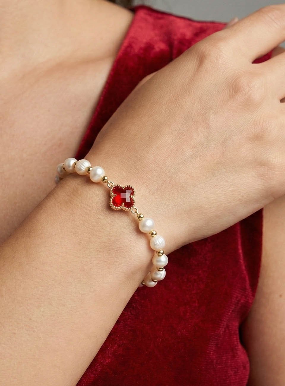 Red Clover Charms Freshwater Pearl Bracelet